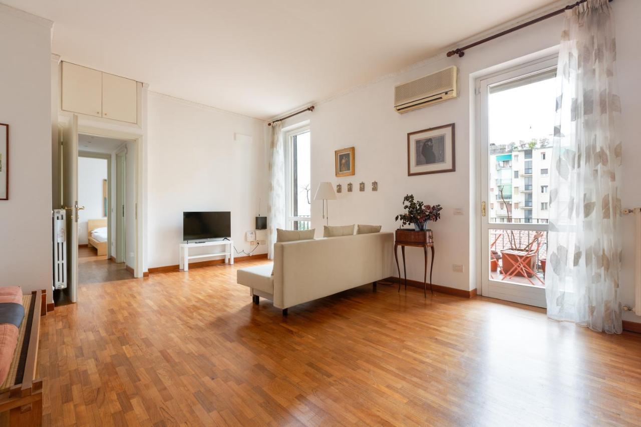 Cozy Apt With Balcony - Porta Romana District Milán Exteriér fotografie